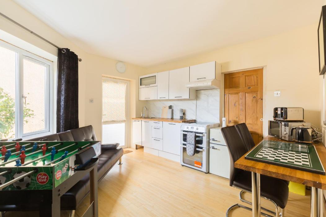Umbrella Properties Private Apartment Birmingham Esterno foto