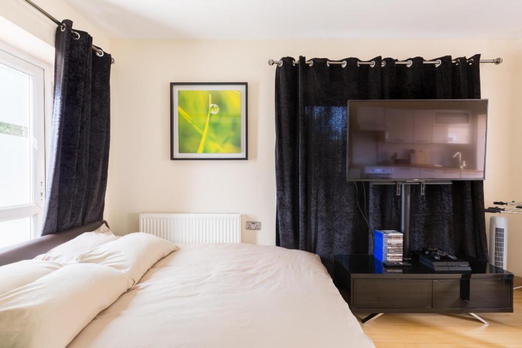Umbrella Properties Private Apartment Birmingham Esterno foto