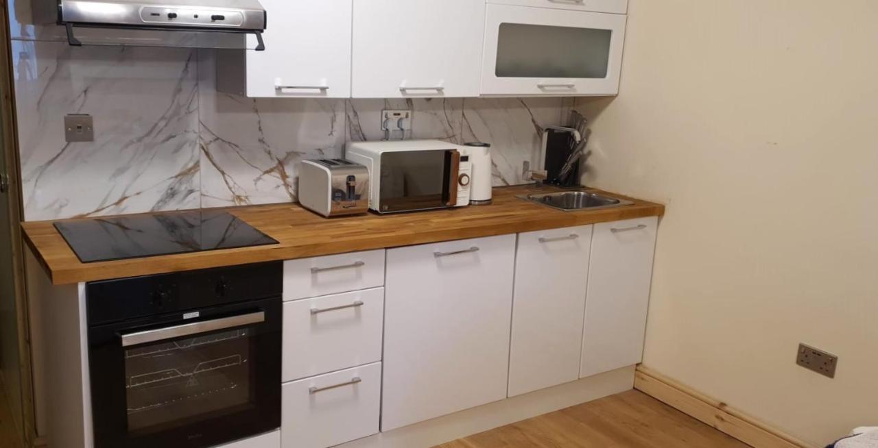 Umbrella Properties Private Apartment Birmingham Esterno foto