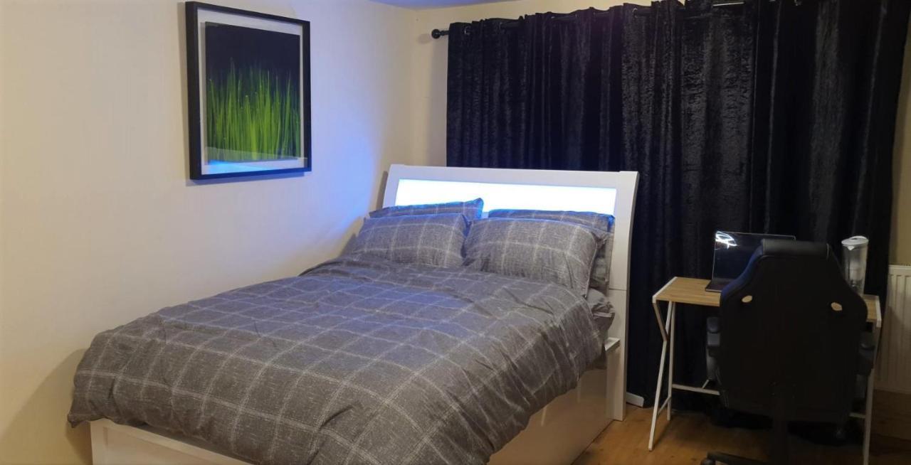 Umbrella Properties Private Apartment Birmingham Esterno foto