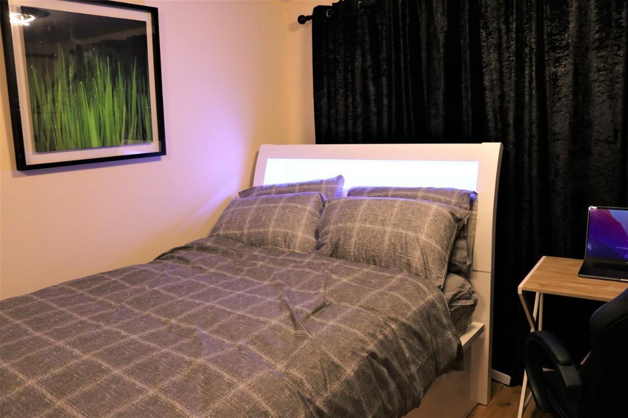 Umbrella Properties Private Apartment Birmingham Esterno foto