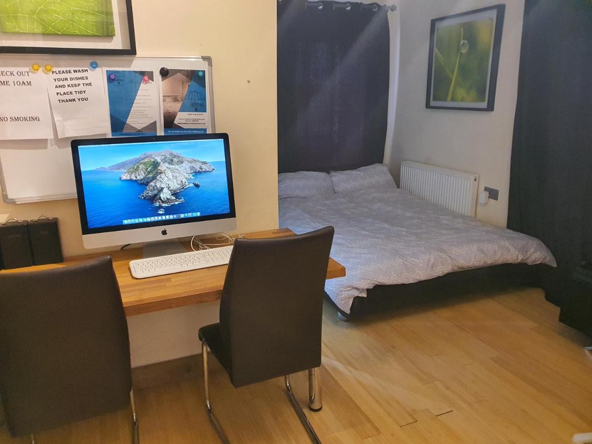 Umbrella Properties Private Apartment Birmingham Esterno foto