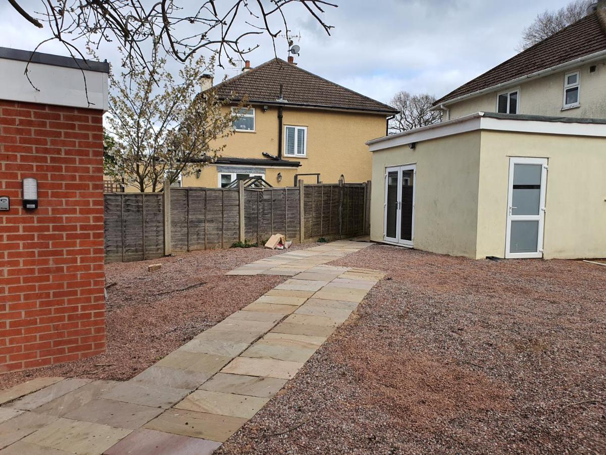 Umbrella Properties Private Apartment Birmingham Esterno foto